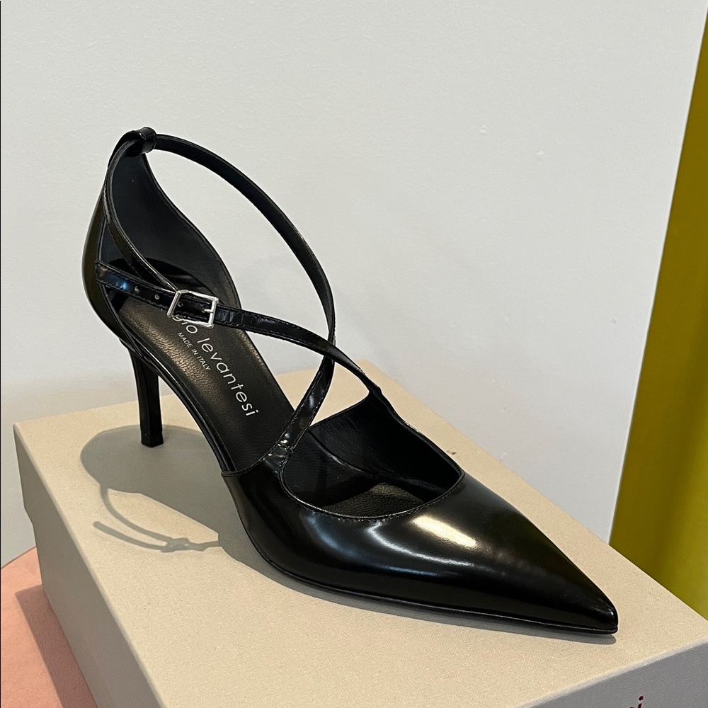 Elegant Black Heels by